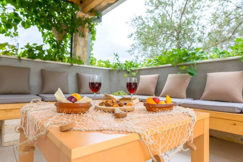 Villa Lipovac Трогир Екстериор снимка