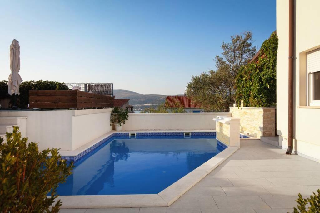 Villa Lipovac Трогир Екстериор снимка